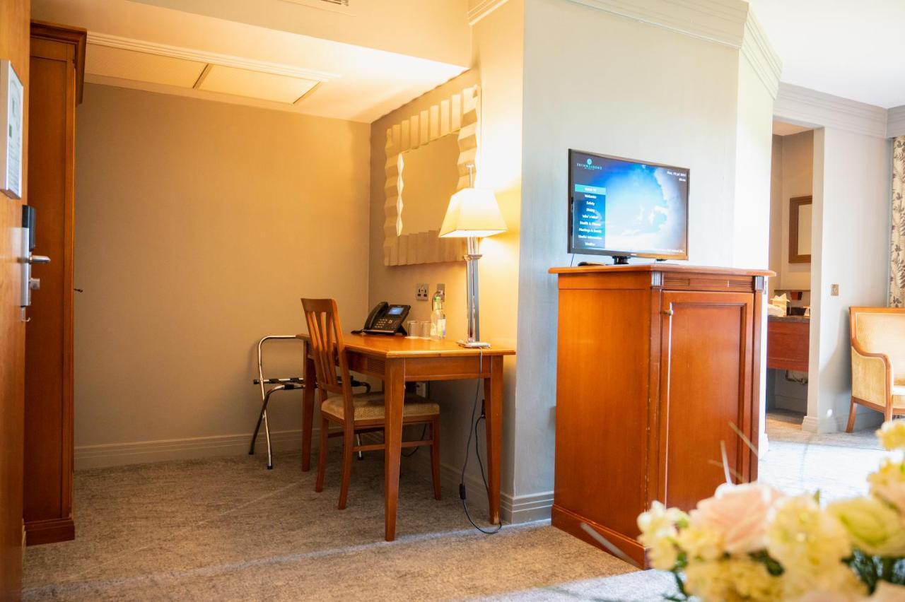 Bryn Meadows Golf, Hotel & Spa Блэквуд Экстерьер фото